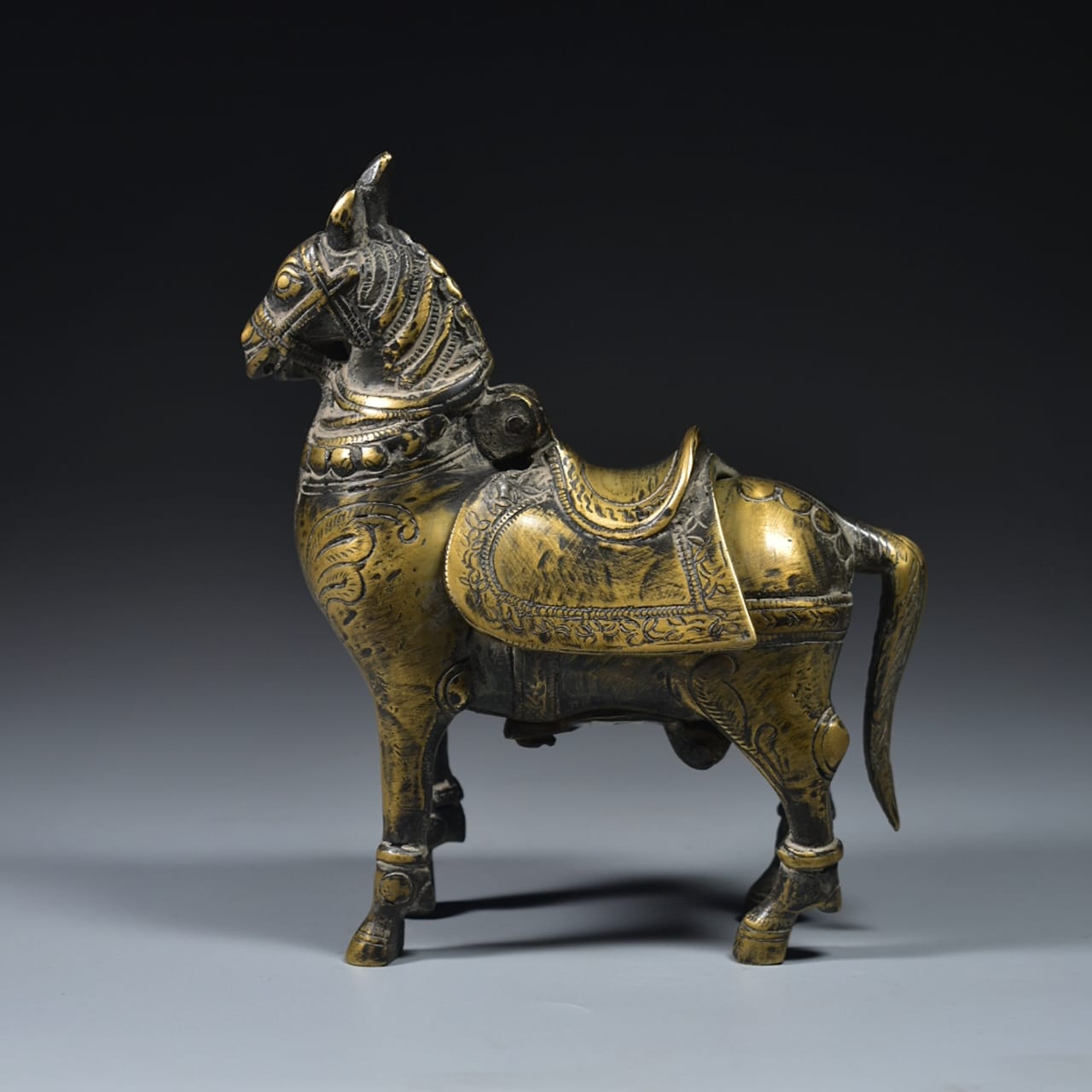 Beautiful Brass Horse Statue With a hidden storage inside for home decor